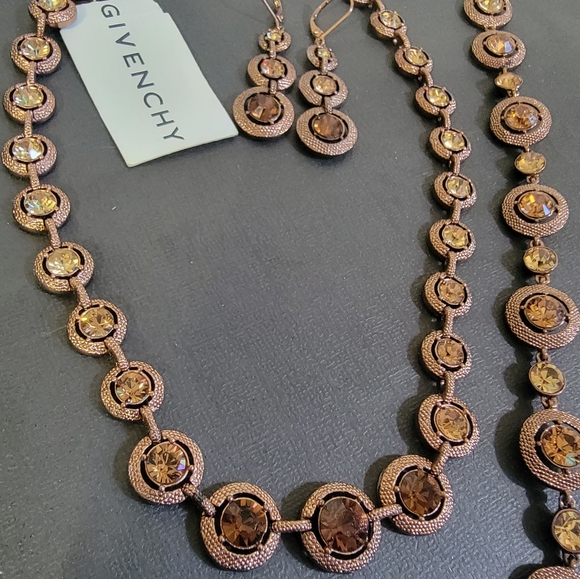 Givenchy Gold and Brown Necklace Set - Picture 6 of 10